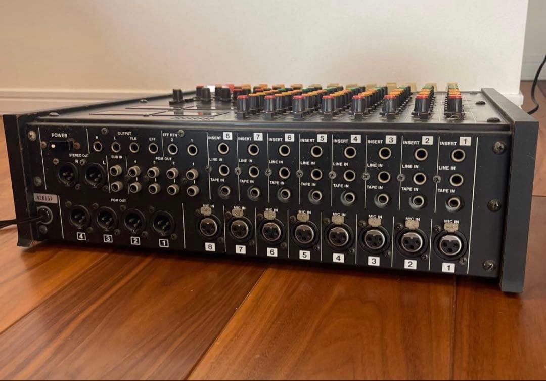 TASCAM M-208 アナログミキサー｜通電・メーター動作確認済／現状品