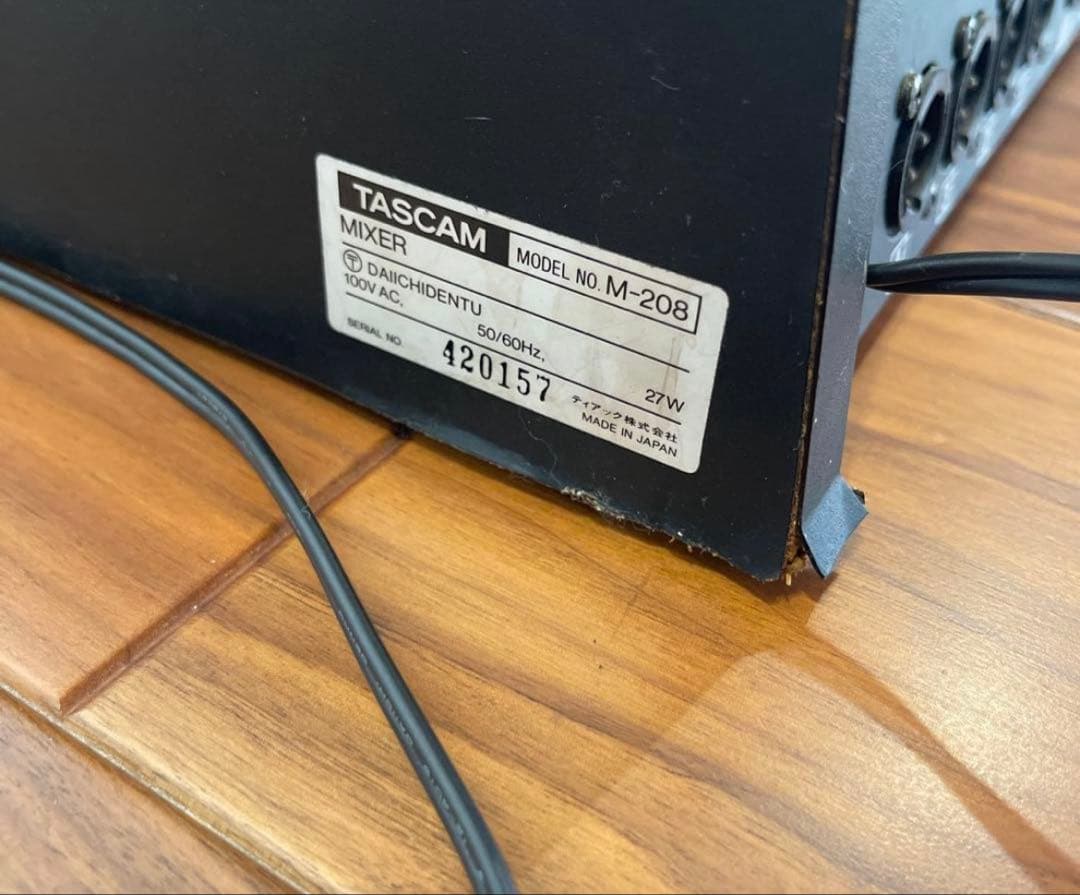 TASCAM M-208 アナログミキサー｜通電・メーター動作確認済／現状品