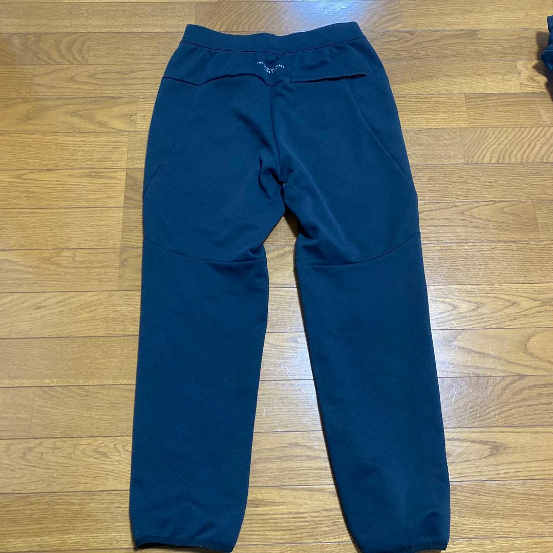 adidasジャージセットアップ