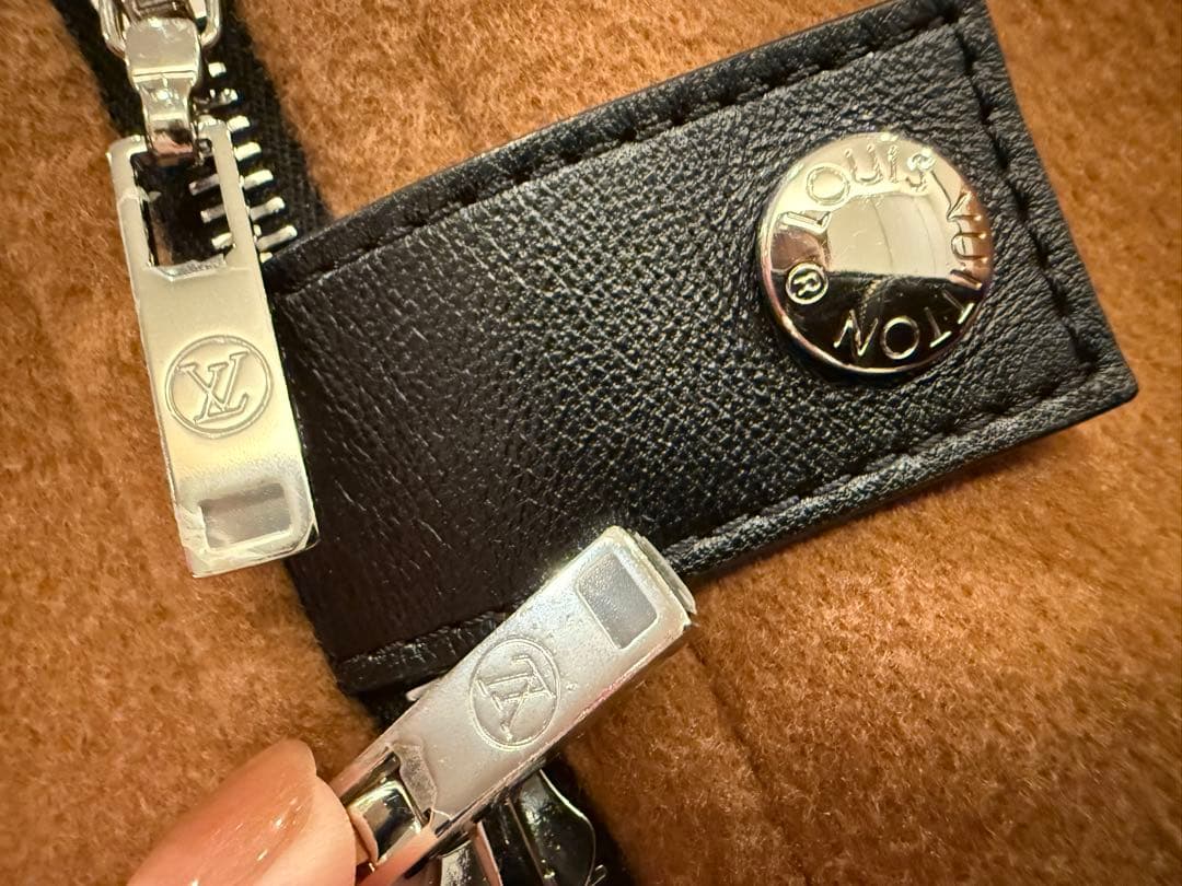 LOUIS VUITTON ルイヴィトン モノグラム フーデッドケープ ポンチョ