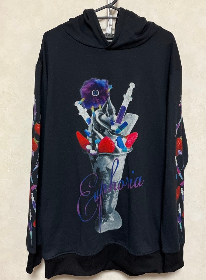 TRAVAS TOKYO パーカー