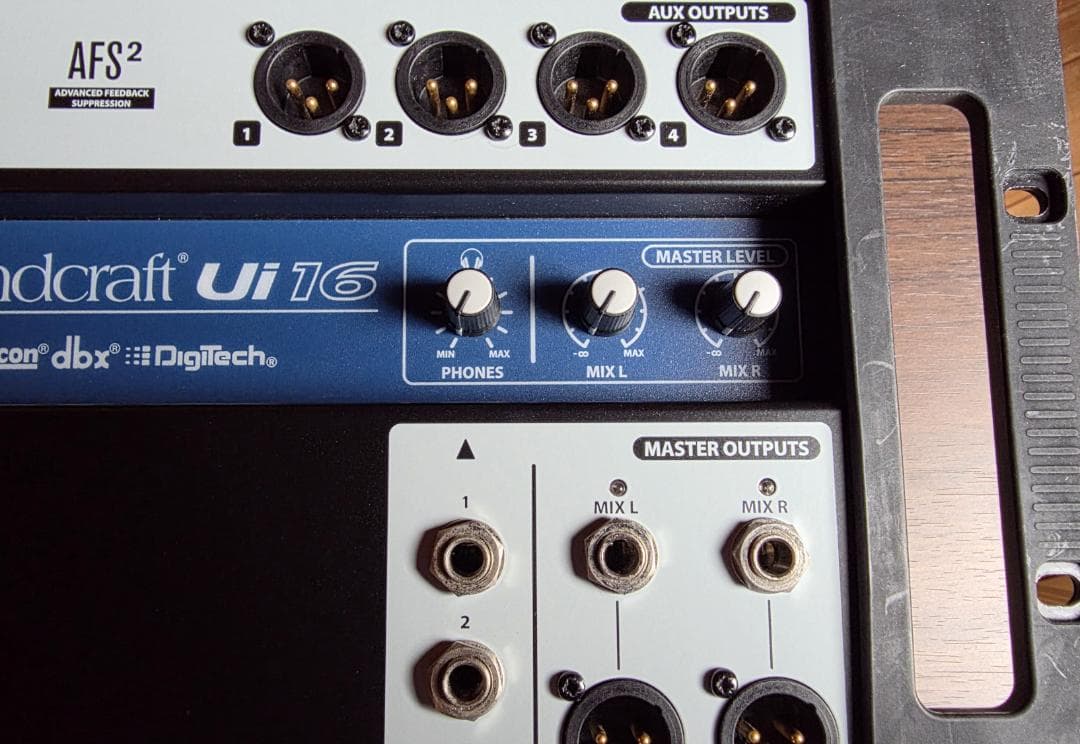 Soundcraft Ui16 デジタルミキサー 16ch おまけ付き