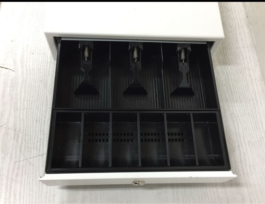 ￼セイ￼コ￼￼￼ーインスツルサーマルプリンター、ディスプレイ、キャッシュドロアー