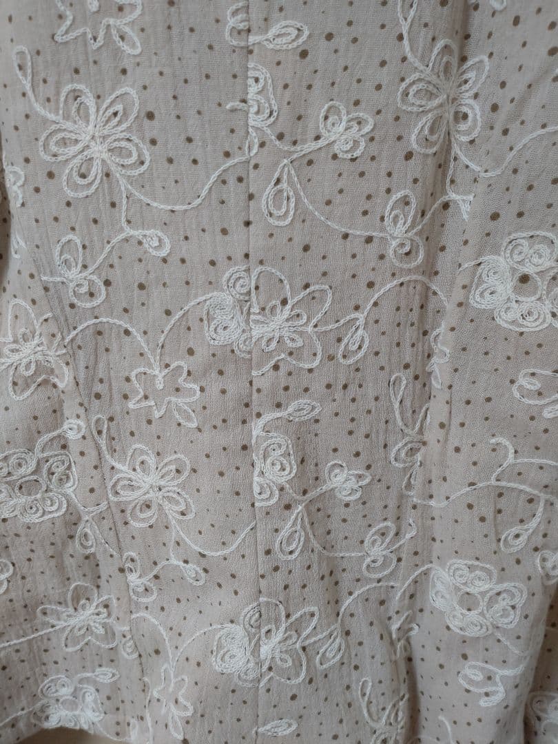 ナチュラル　フラメンコ 衣装　ソニアジョーンズ　ブラウス