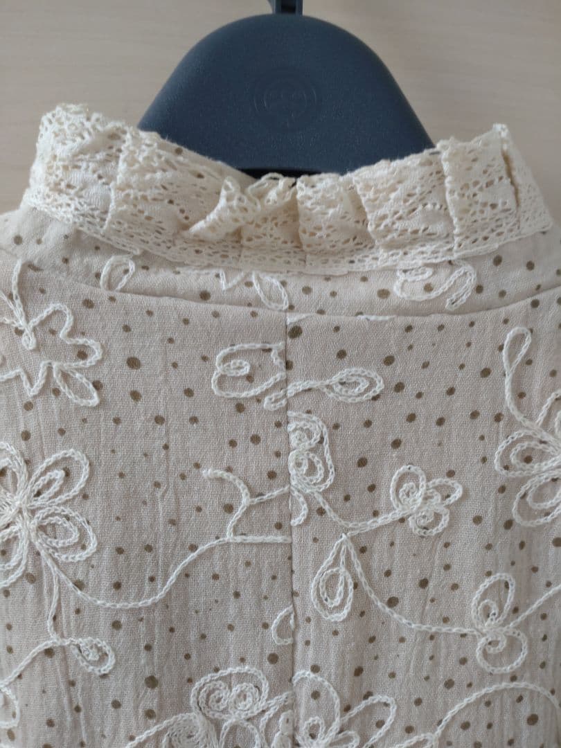 ナチュラル　フラメンコ 衣装　ソニアジョーンズ　ブラウス