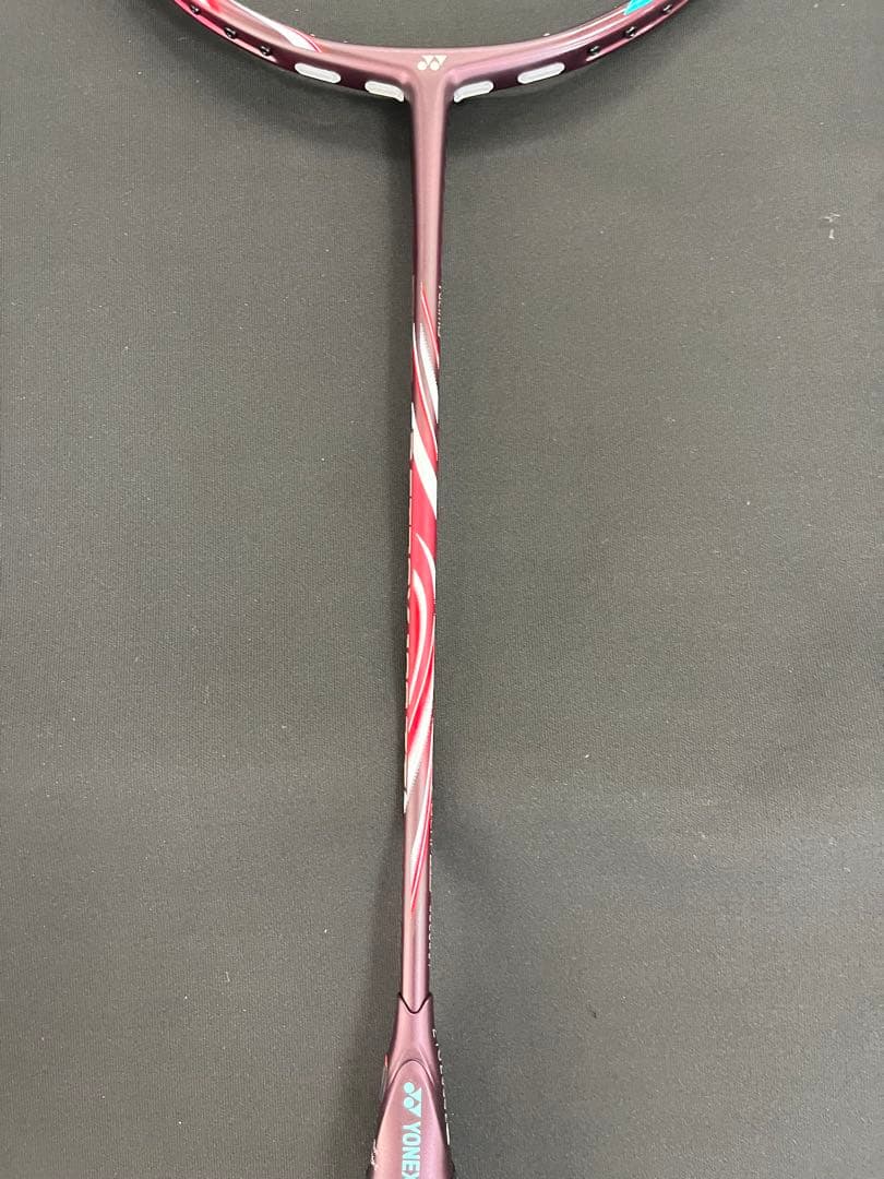 YONEX バドミントンラケット アストロクス100ZZ 4ug6