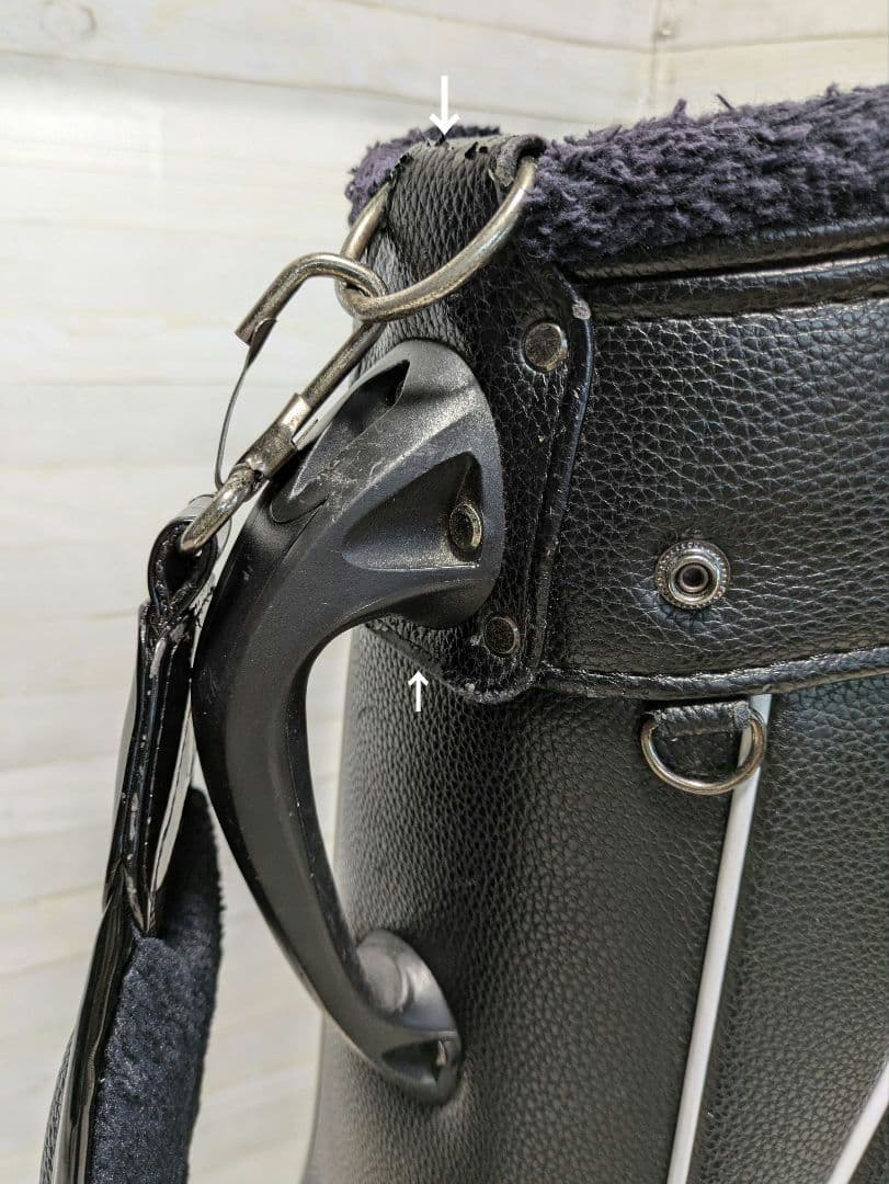 1PIU1UGUALE3　キャディバッグ ブラック/ホワイト