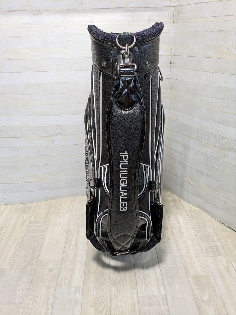 1PIU1UGUALE3　キャディバッグ ブラック/ホワイト