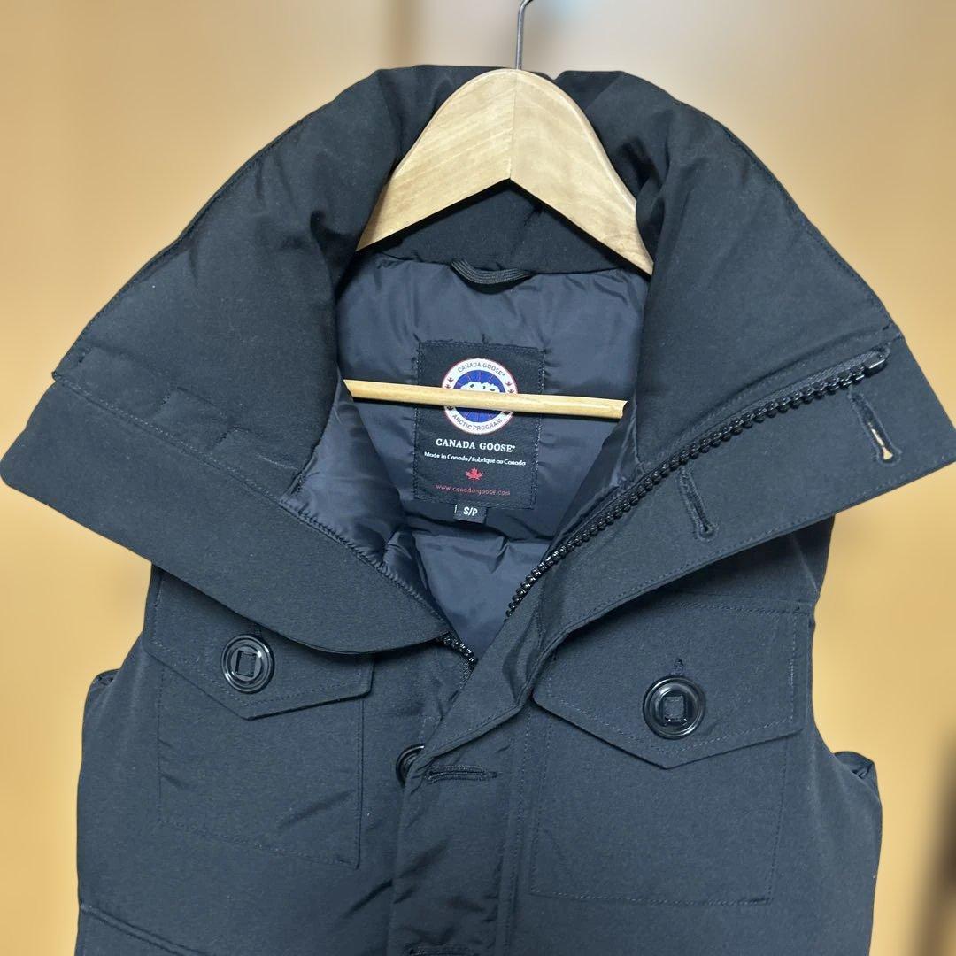 【美品】ビームス別注　カナダグース　モントリオールベスト　Sサイズ　カナダ製