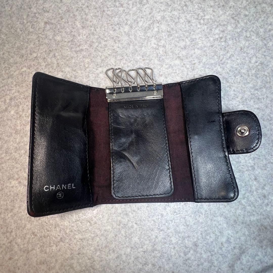 超美品236CHANEL マトラッセラムスキンココマーク6連キーケース　ブラック