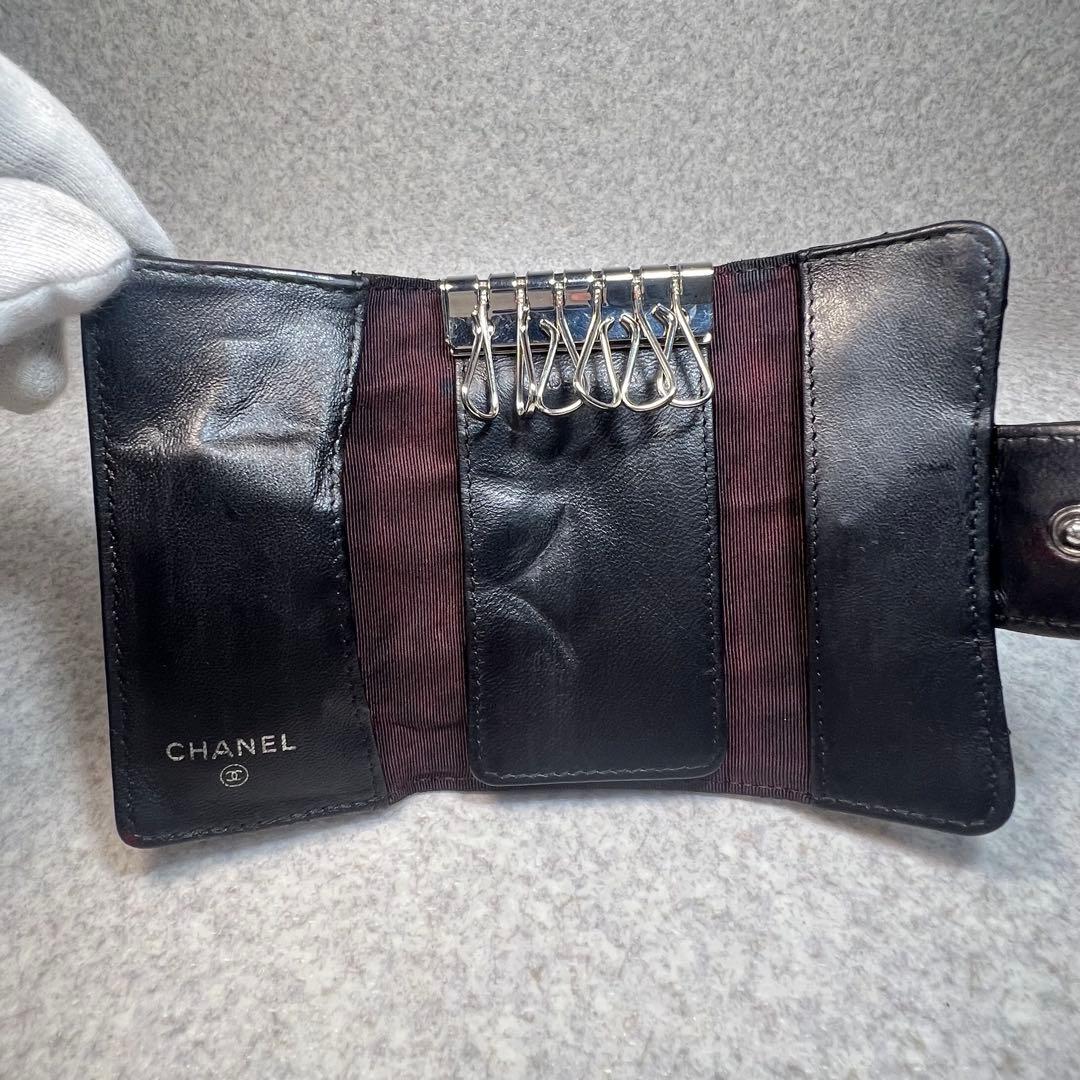超美品236CHANEL マトラッセラムスキンココマーク6連キーケース　ブラック