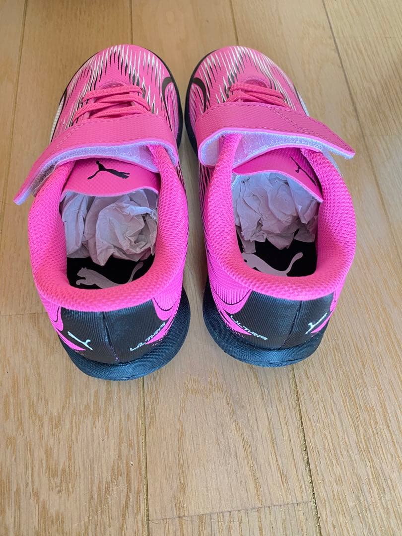 新品未使用 プーマ 107781サッカーシューズ キッズ サイズ17