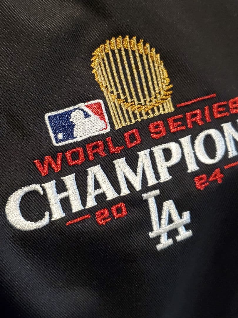 ドジャース ワールドシリーズ優勝記念ジャケット 海外Ｌサイズ MLB 大谷翔平