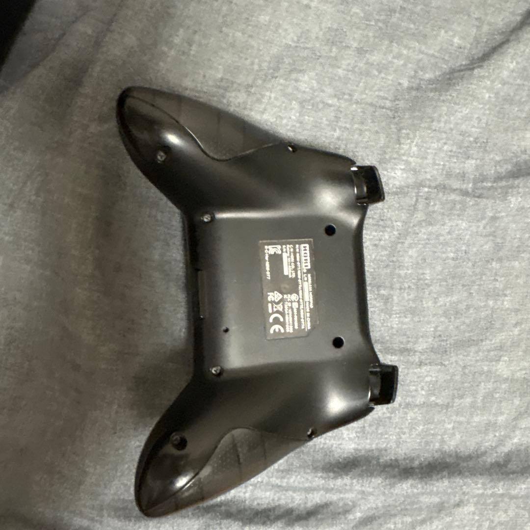 ユ*タ様 Nintendo Switch 本体とコントローラー3つ等々