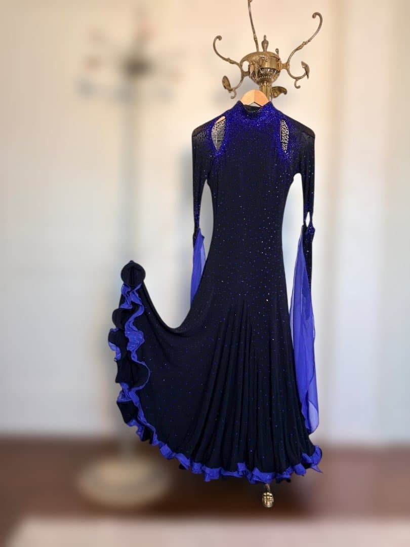サファイア色のラインストーン装飾社交ダンスドレス