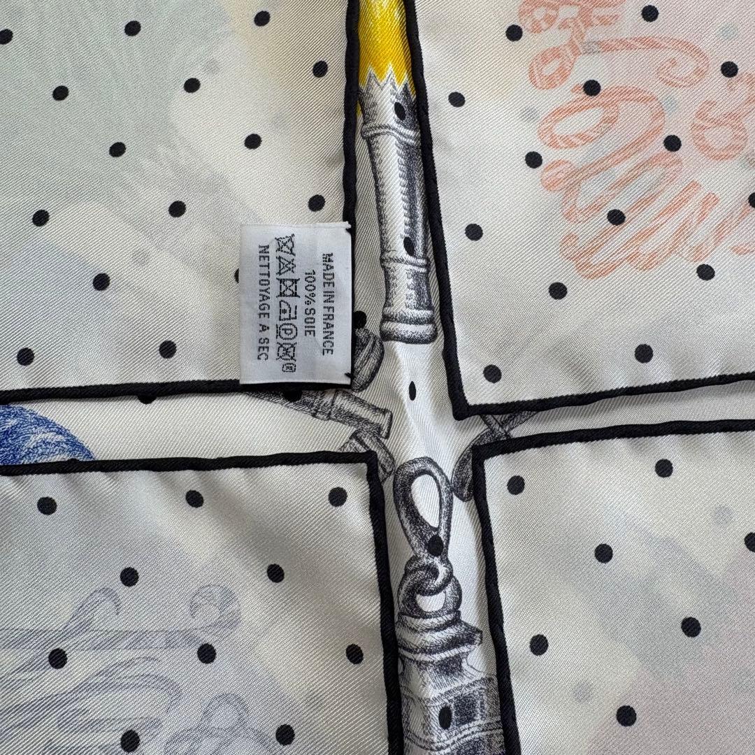 HERMES カレ９０　羽根と羽飾り