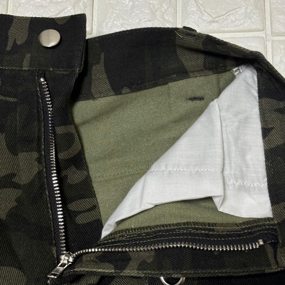 迷彩　ワイドパンツ 大きなポケット