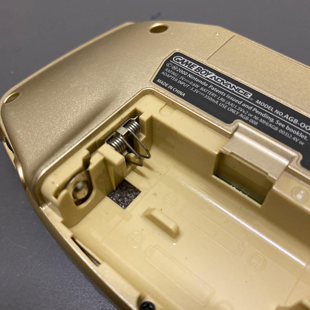 [ジャンク品]ゲームボーイアドバンス　本体+カセット