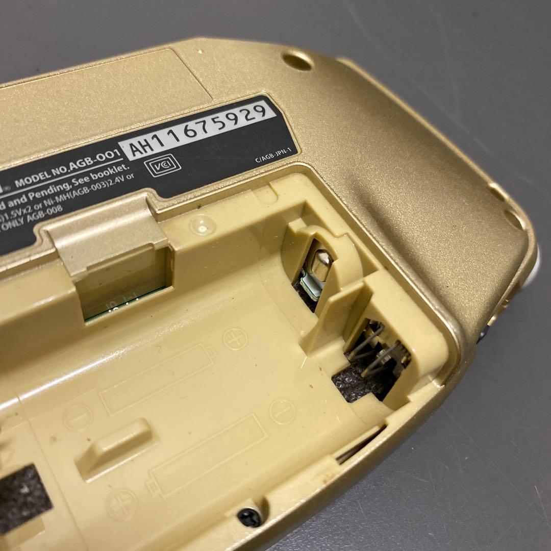 [ジャンク品]ゲームボーイアドバンス　本体+カセット