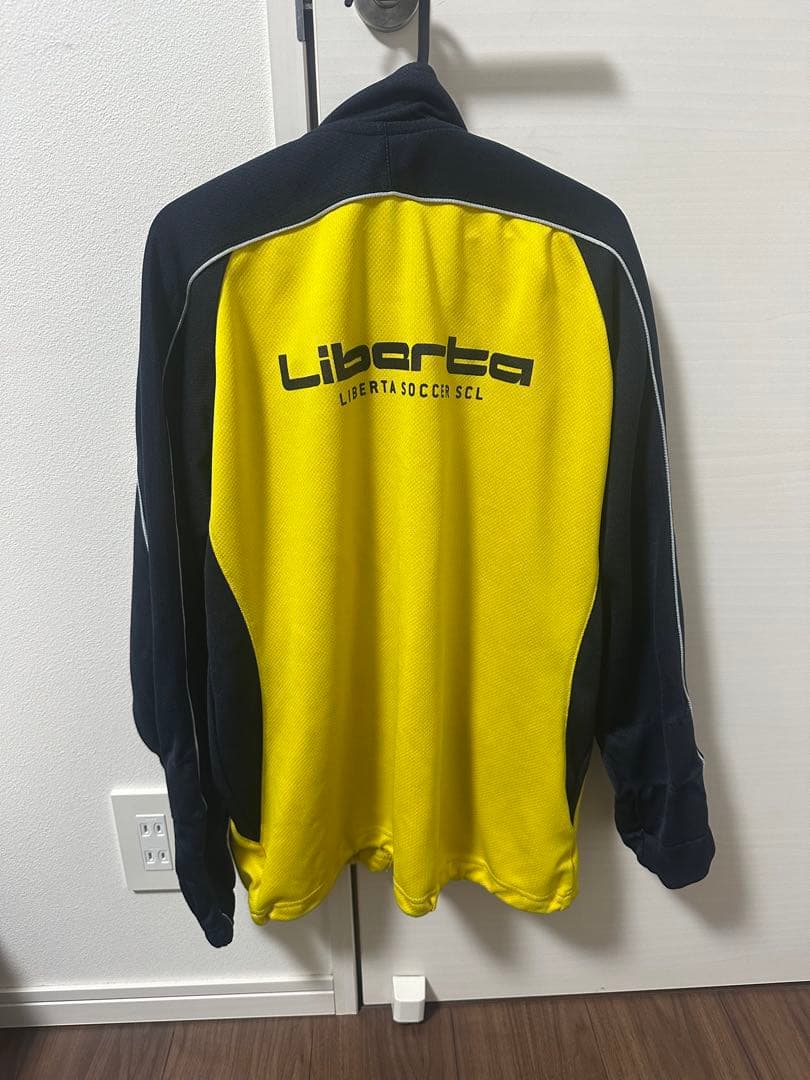 リベルタ　ジャージ上下セット　160