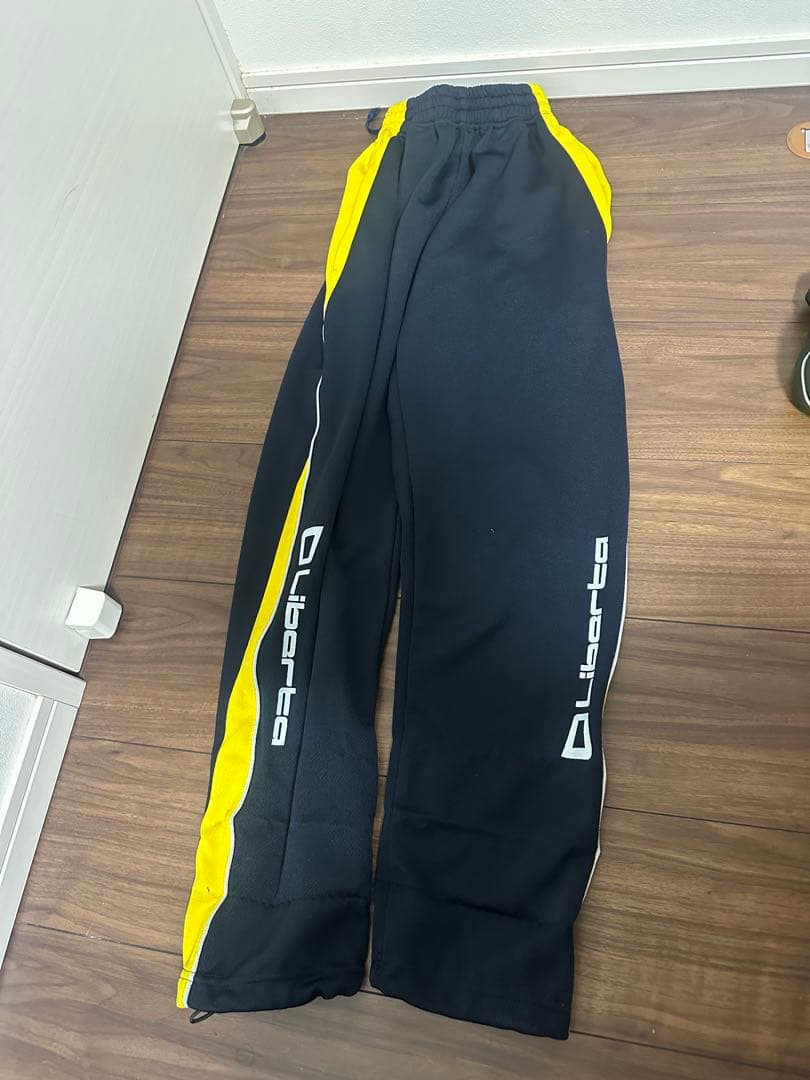 リベルタ　ジャージ上下セット　160