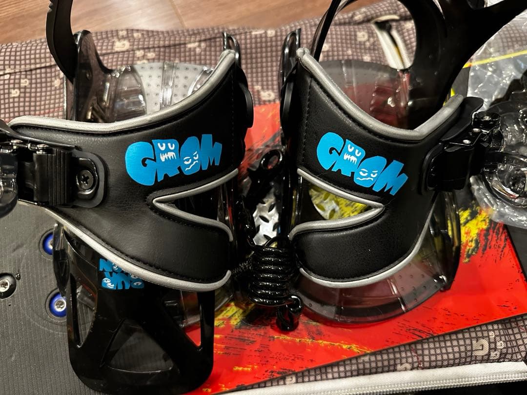 2回利用　美品　Burton グロム　110cm キッズ　バインディングセット