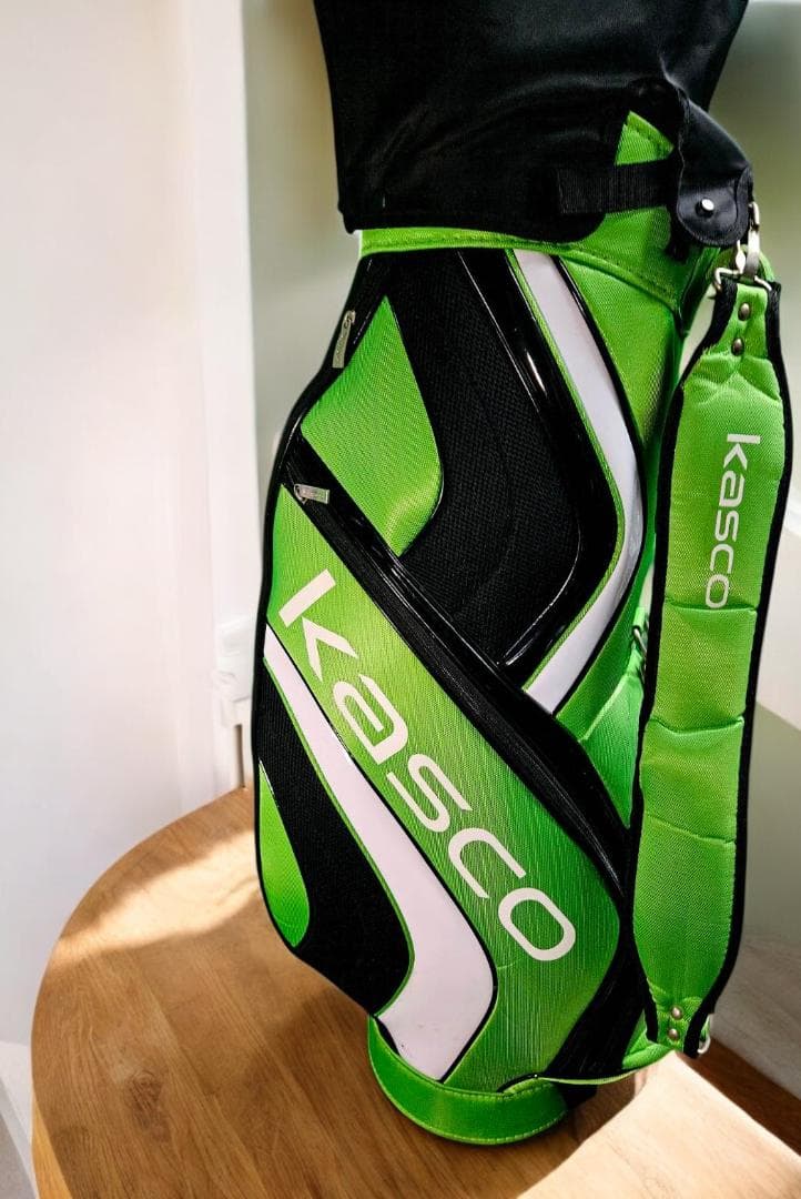 送料無料/美品　Kasco エナメル高級ゴルフバッグ・キャディバッグ