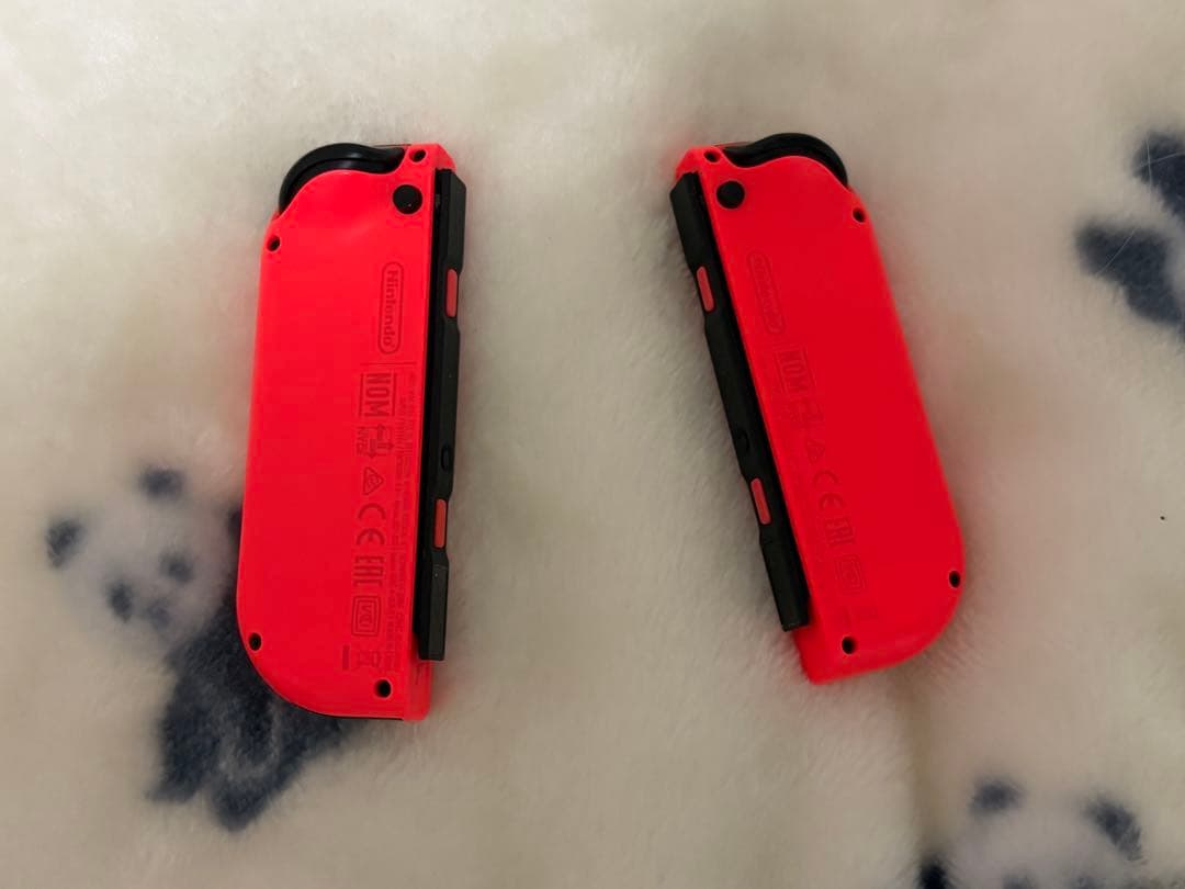 任天堂Switch 本体＋ゲームソフト2本＋SDカード256GB