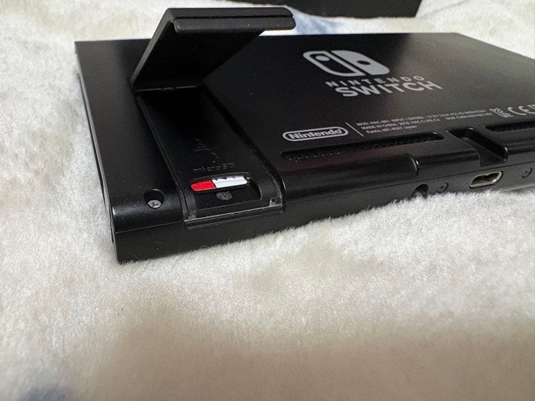 任天堂Switch 本体＋ゲームソフト2本＋SDカード256GB