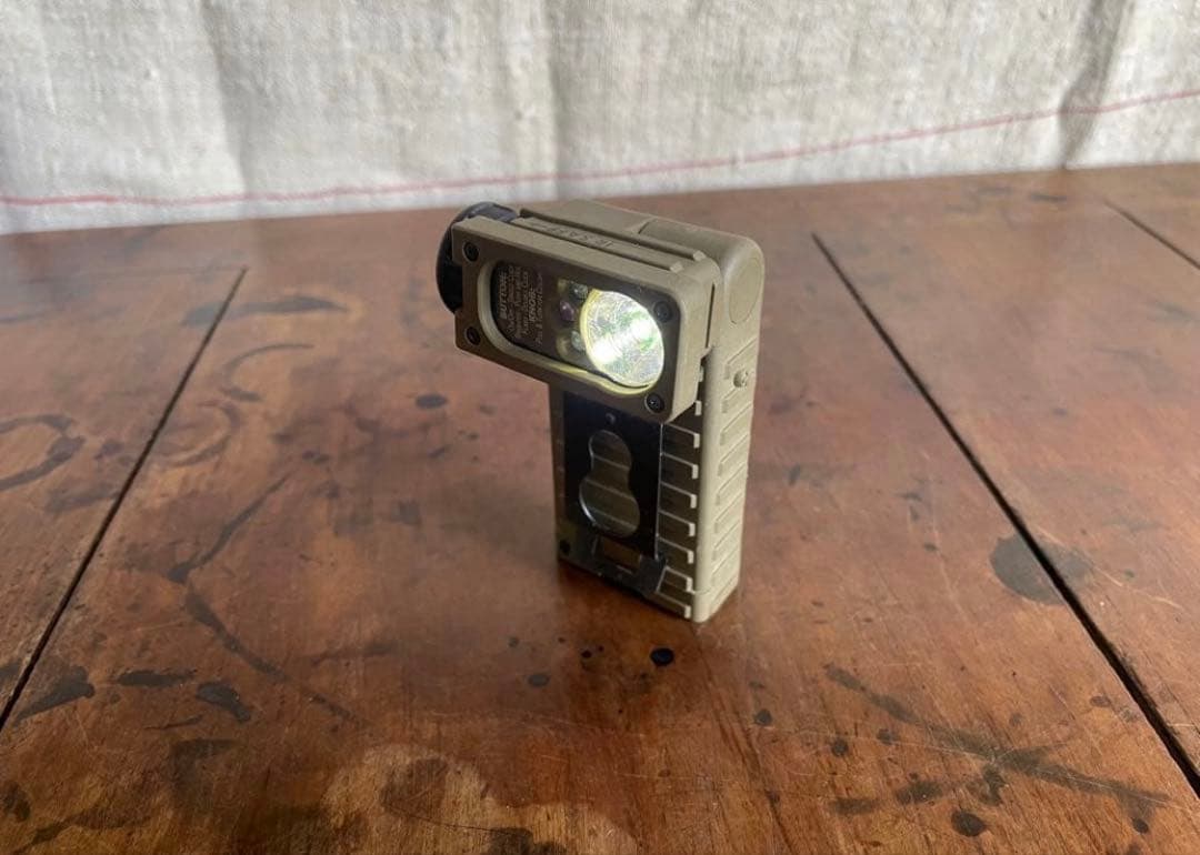 ピカードSidewinderマルチライト IR機能付き 2個