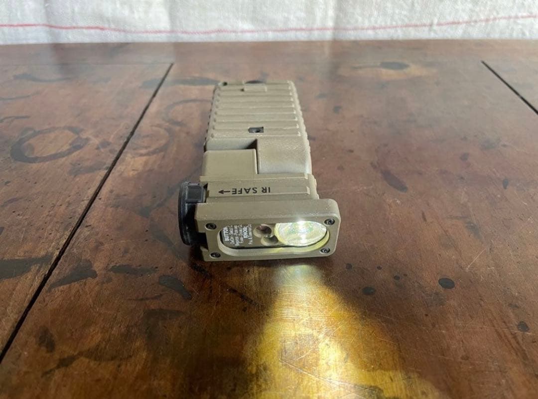 ピカードSidewinderマルチライト IR機能付き 2個