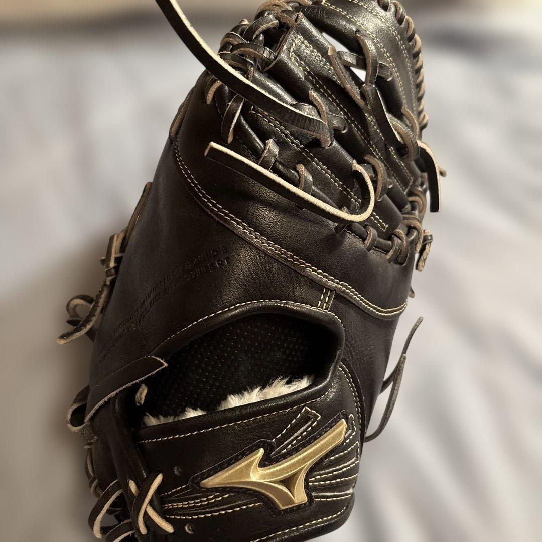 Mizuno グローバルエリート軟式グローブ 黒 レザー