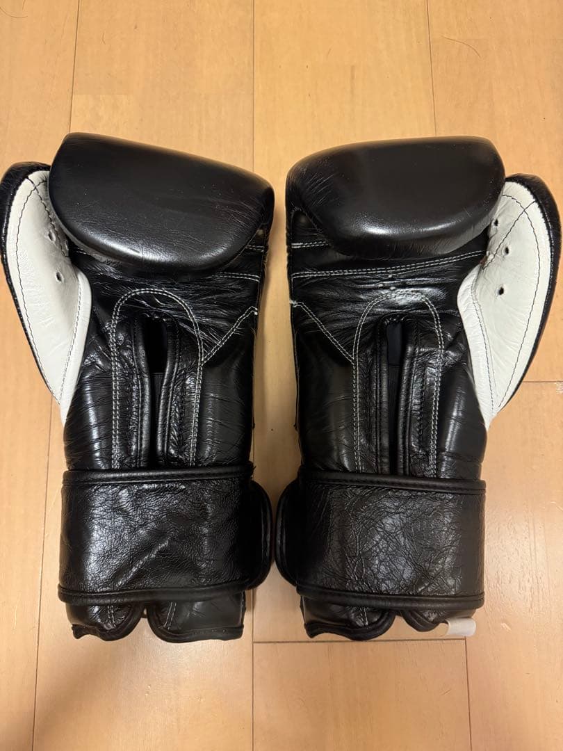 REYES ボクシンググローブ プロフェッショナル 黒