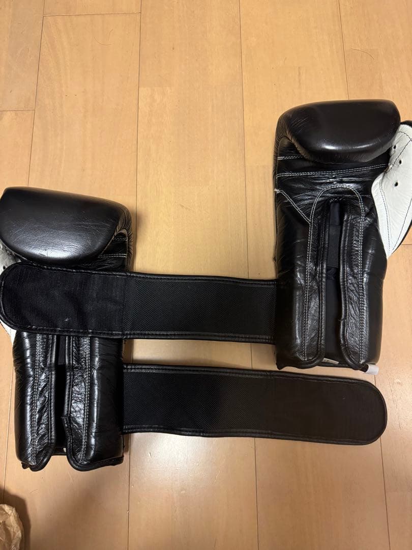 REYES ボクシンググローブ プロフェッショナル 黒