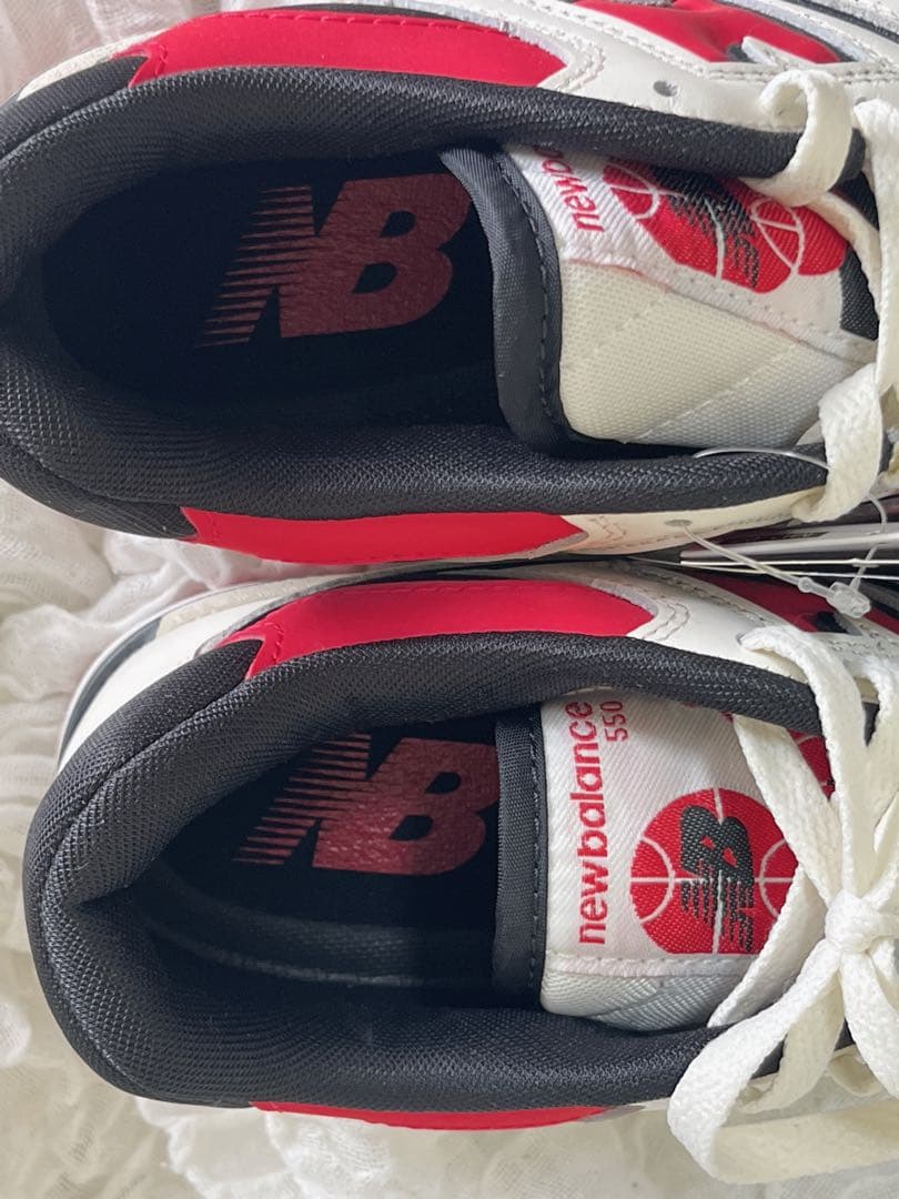 NEW BALANCE BB550VTB シーソルト トゥルーレッドホワイト