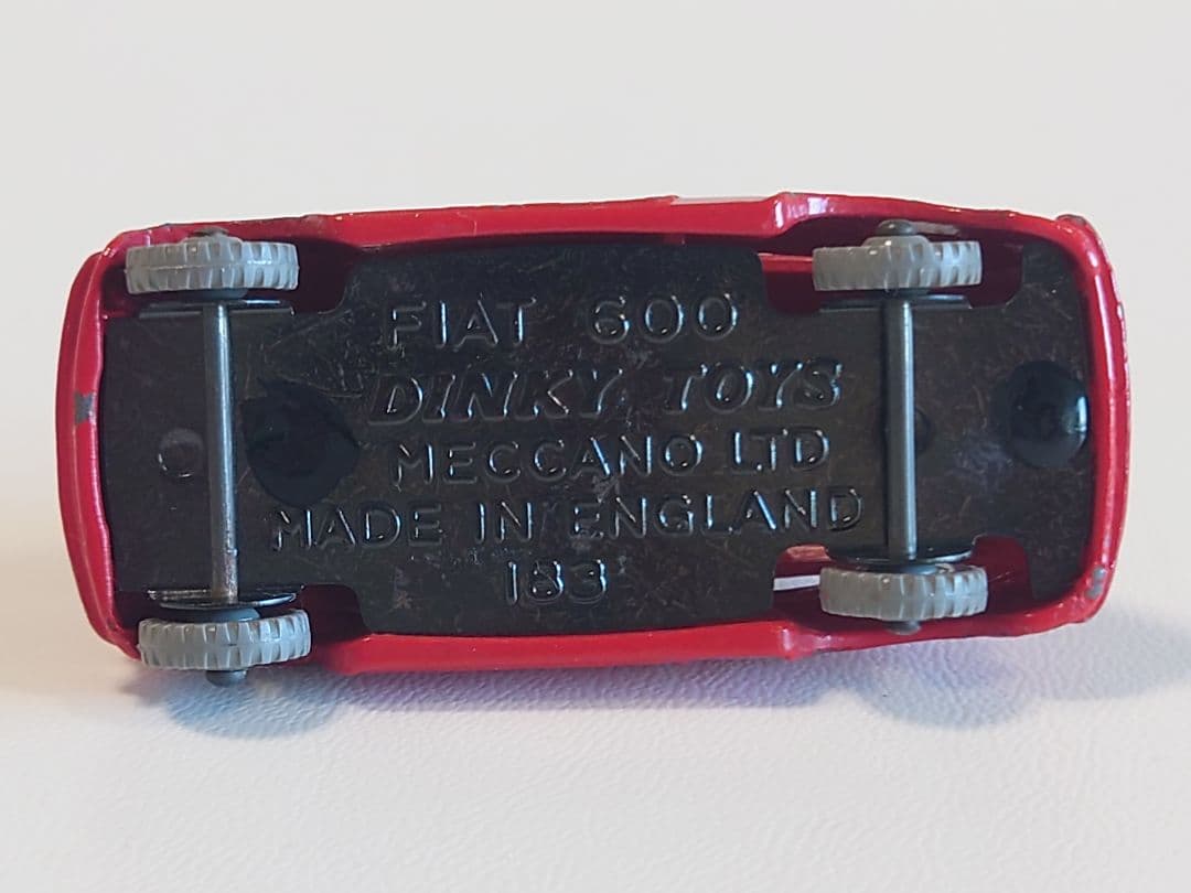 ミニカー DINKY No.183 FIAT 600
