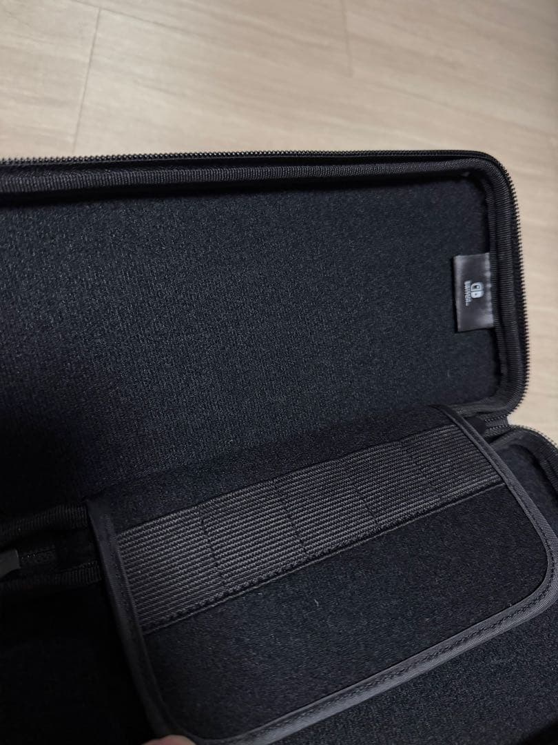 Switch 本体セットグレー（付属品完備）＋HORI製アルミケース付