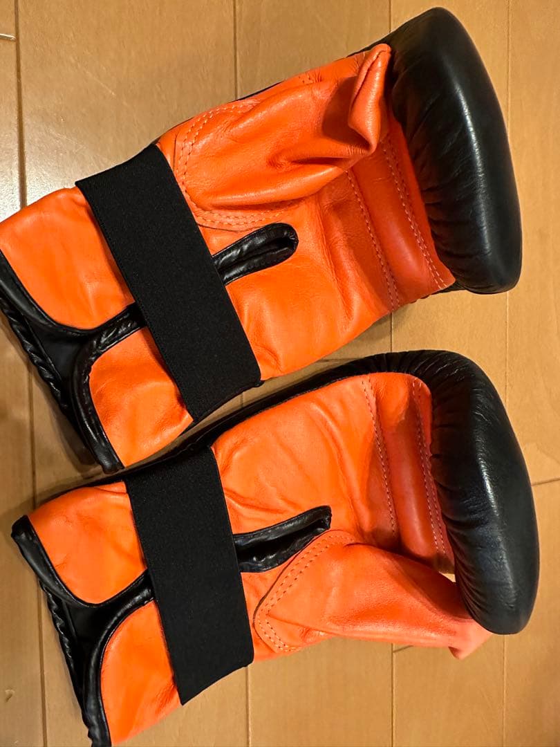 ボクシング グローブ