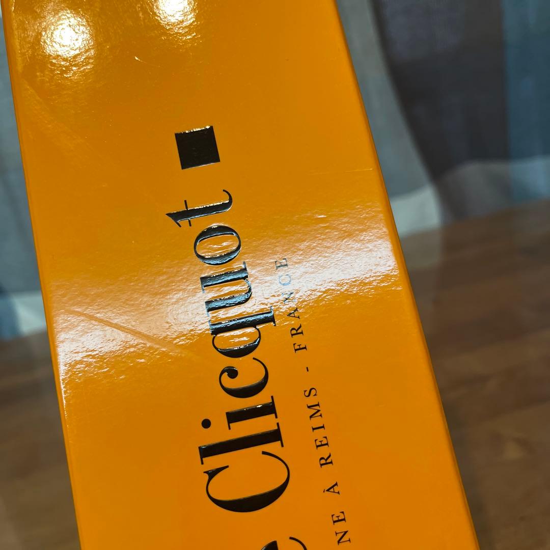 Veuve Clicquot Ponsardin シャンパン