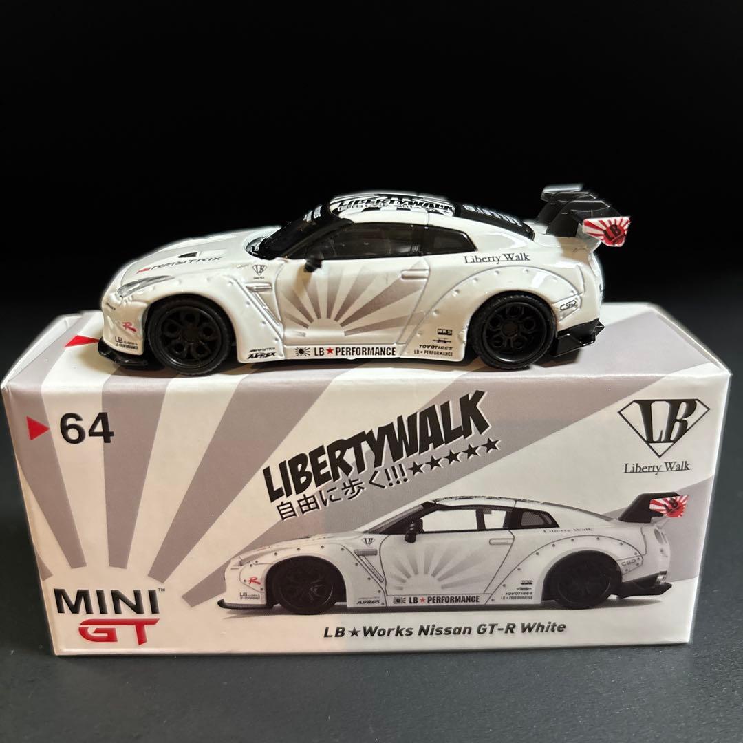 カボチャ様限定　リバティーウォーク　LBWK GT-R R35 1/64 絶版