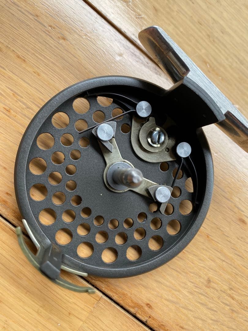 オービス　ORVIS CFOⅢ オリジナルケース付き