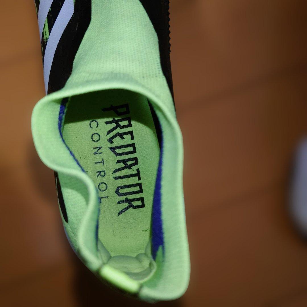 ADIDAS PREDATOR MUTATOR 　27センチ