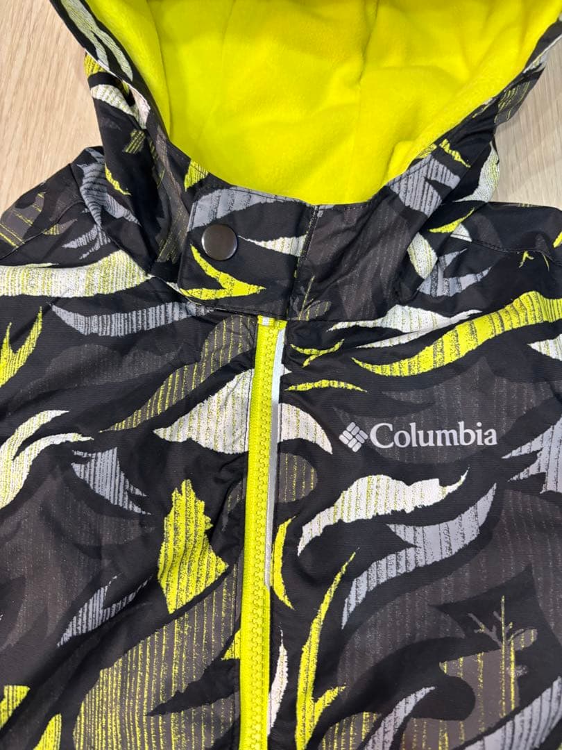 Columbia 子ども用迷彩ジャケット ブラック/イエロー