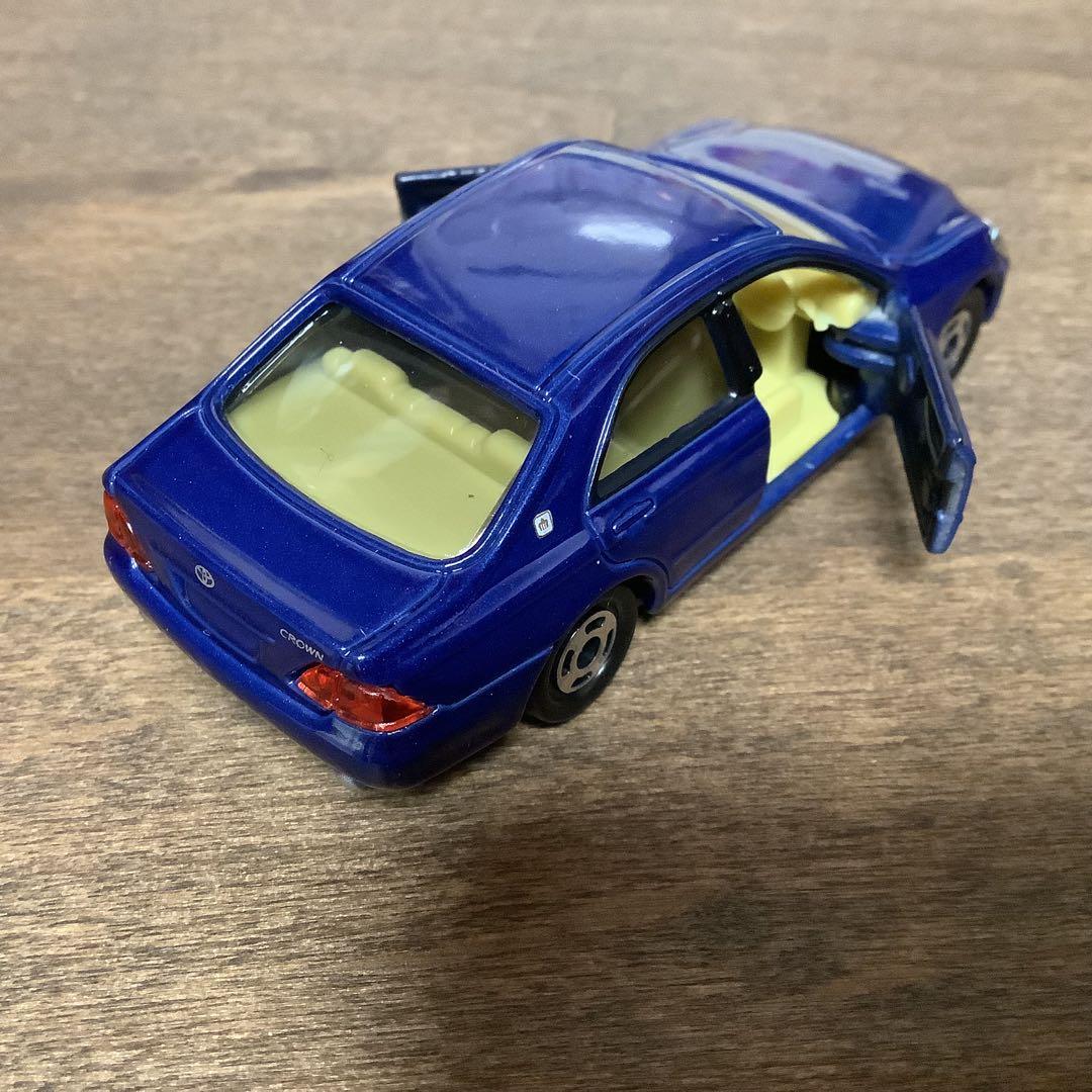 トミカ 32 トヨタ　クラウン　ダークブルー　松山製菓　レア B