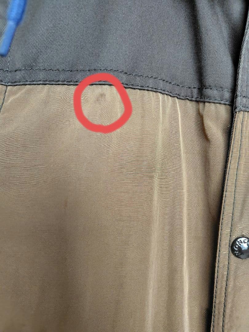 MONCLERフード付きダウンベスト ブラウン・ブルー