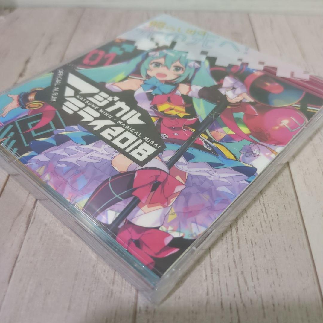 【未開封】「マジカルミライ 2018」OFFICIAL ALBUM　缶バッチ付き