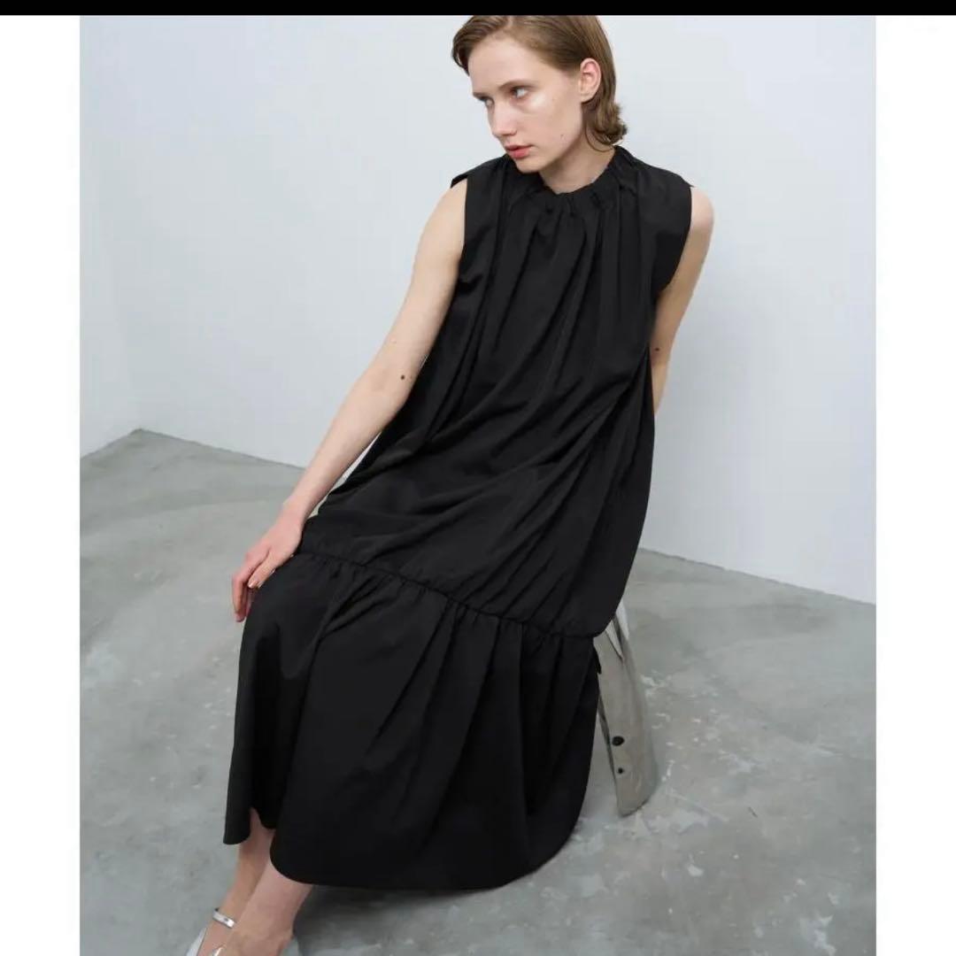 未使用タグ付【ランバンオンブルー】ポプリンスタンドネックワンピース36黒