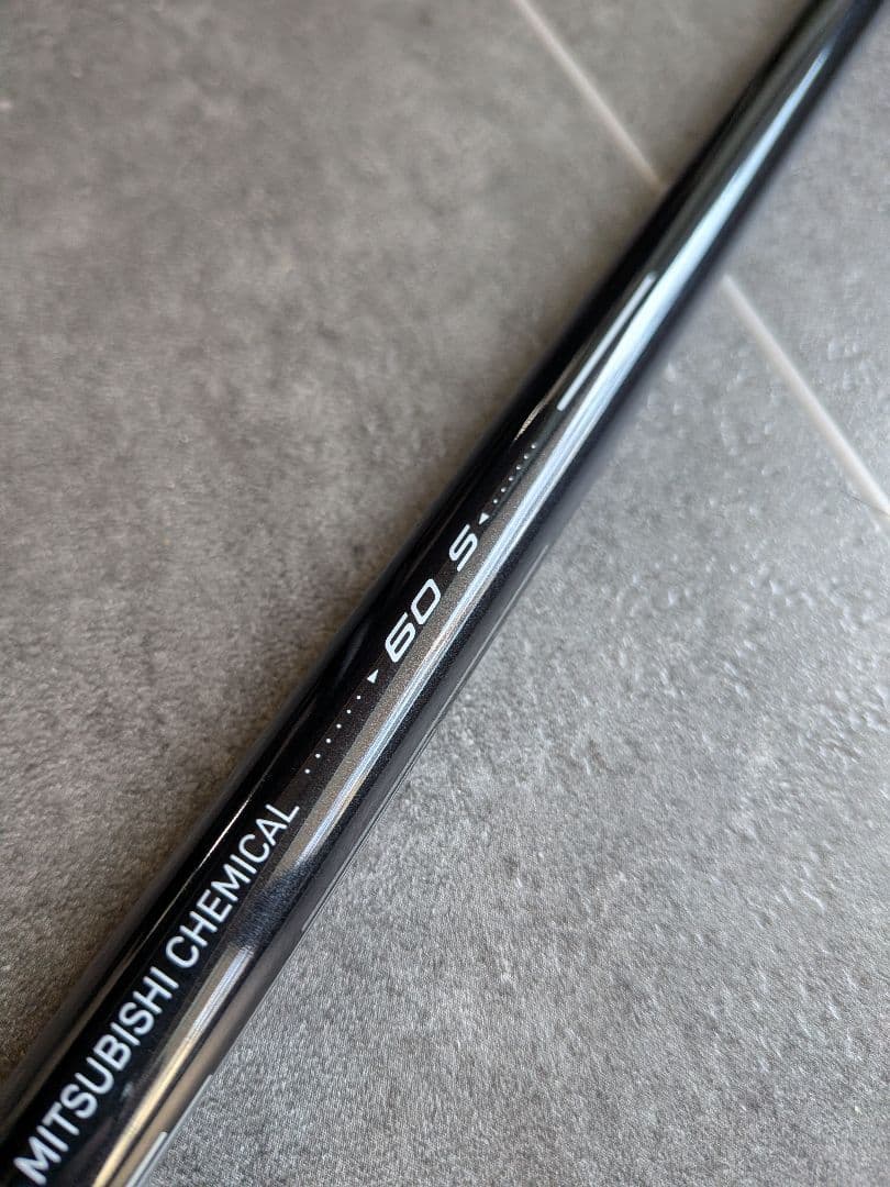 《テーラーメイドスリーブ付き》 最新REAX60 ドライバー用シャフト Qi4D