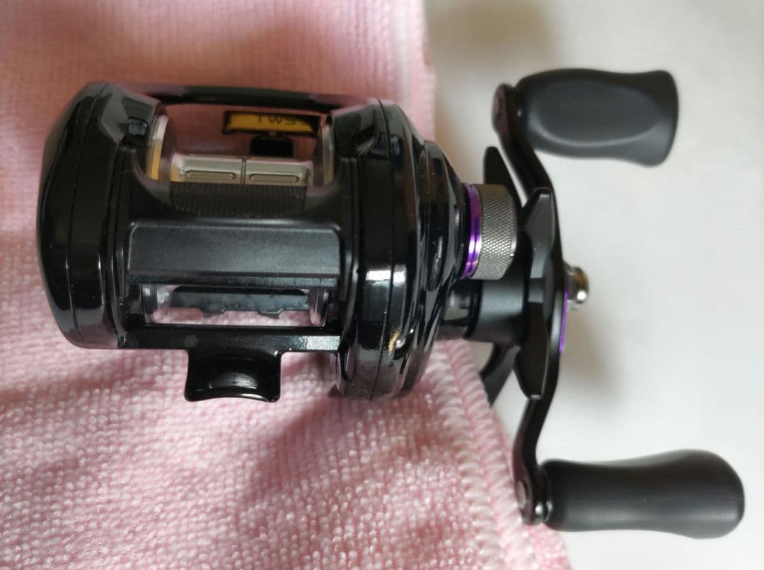 ダイワ　ベイトリール　14タトゥーラ 103XH-TW