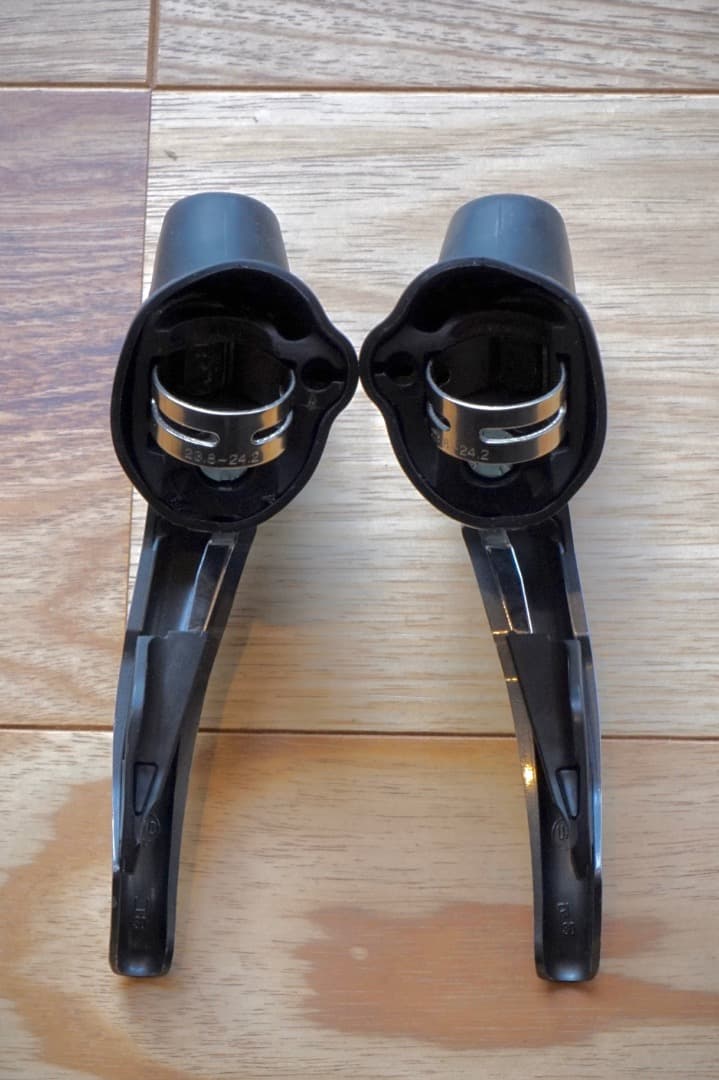 【最終値下げ】シマノクラリス STIレバー 左右セット ST-R2000 2x8